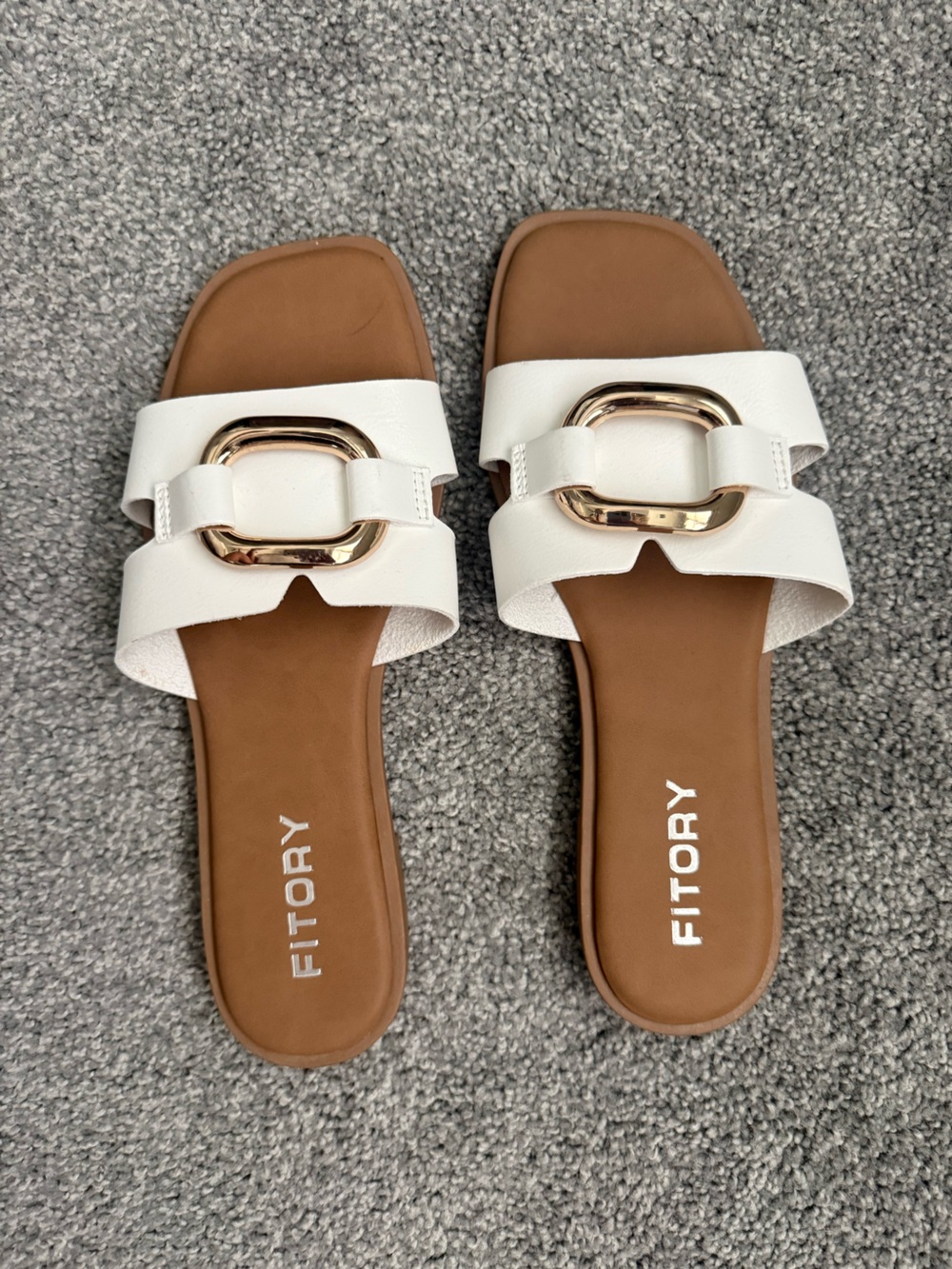 NEW NEVER WORN Slide on Flat Sandals size 9